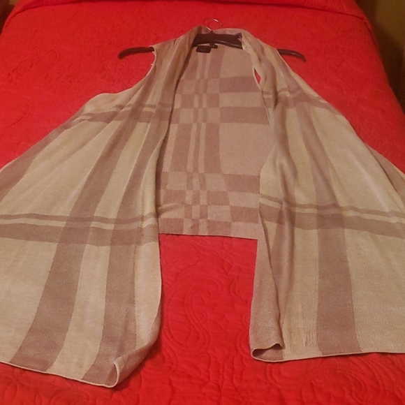 Clothes - Picture 1 of 1